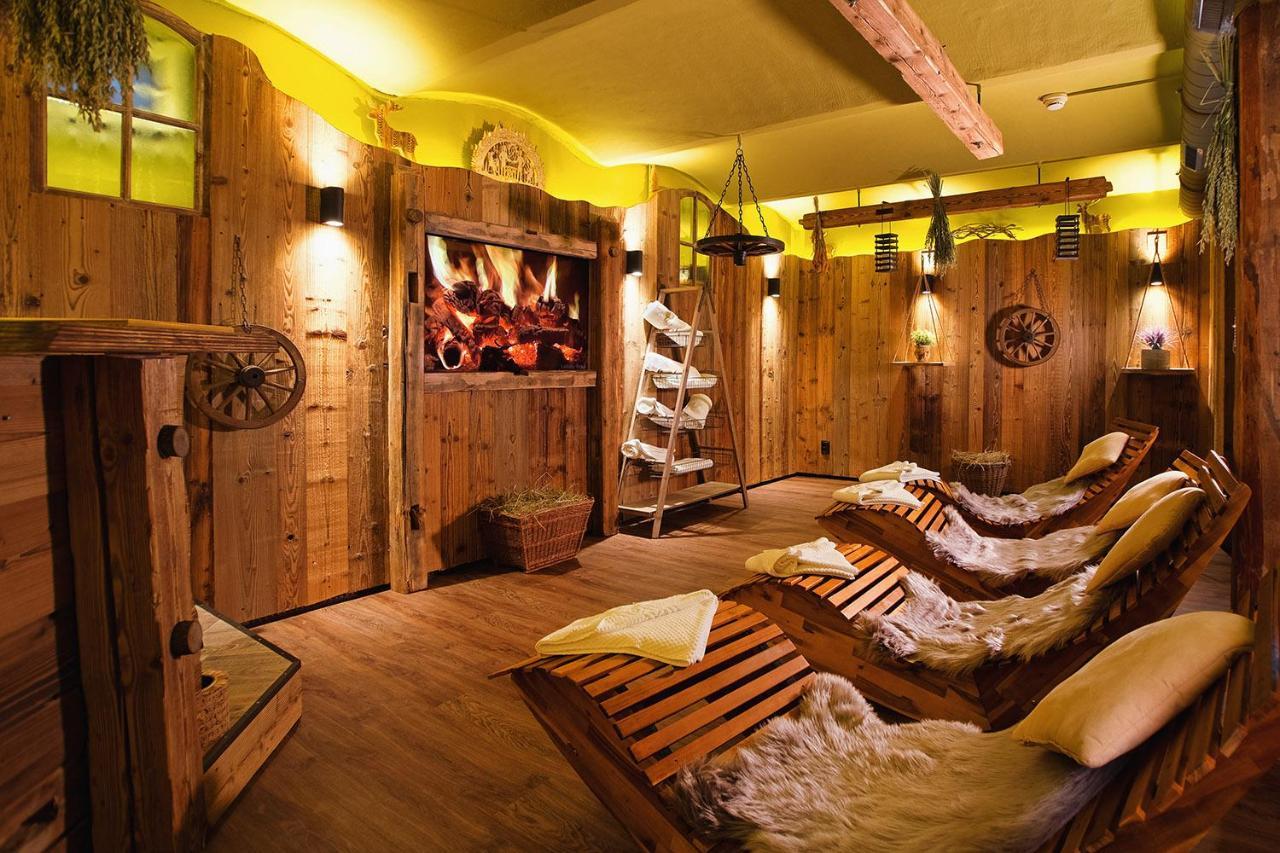 Hotel Neustädter Hof Schwarzenberg  Exteriör bild